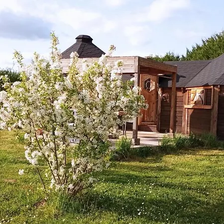 Chalet Atypique Lola Type Kota Location En Gite Chazemais Extérieur photo